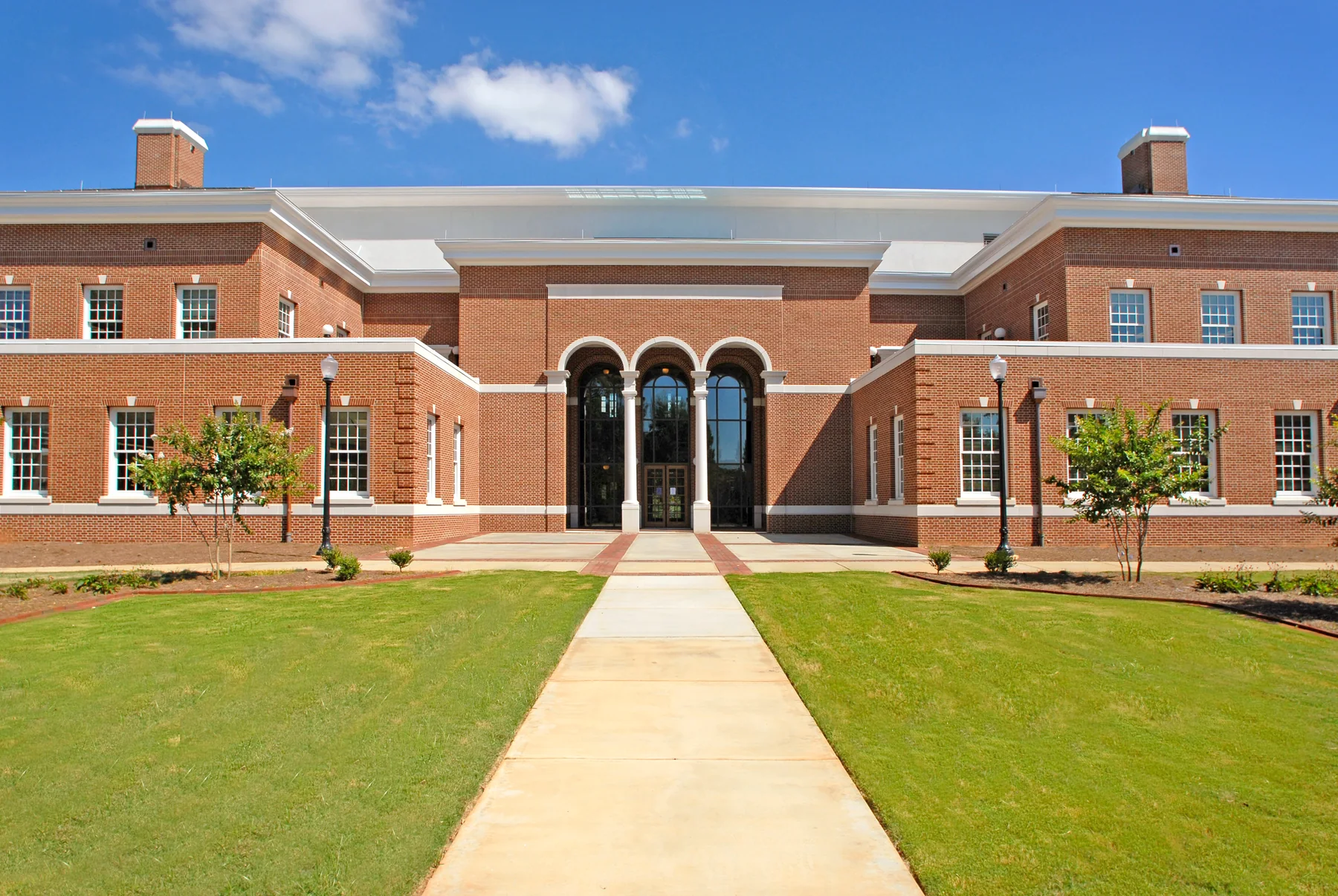 Rear academic entrance to Munroe Science Building