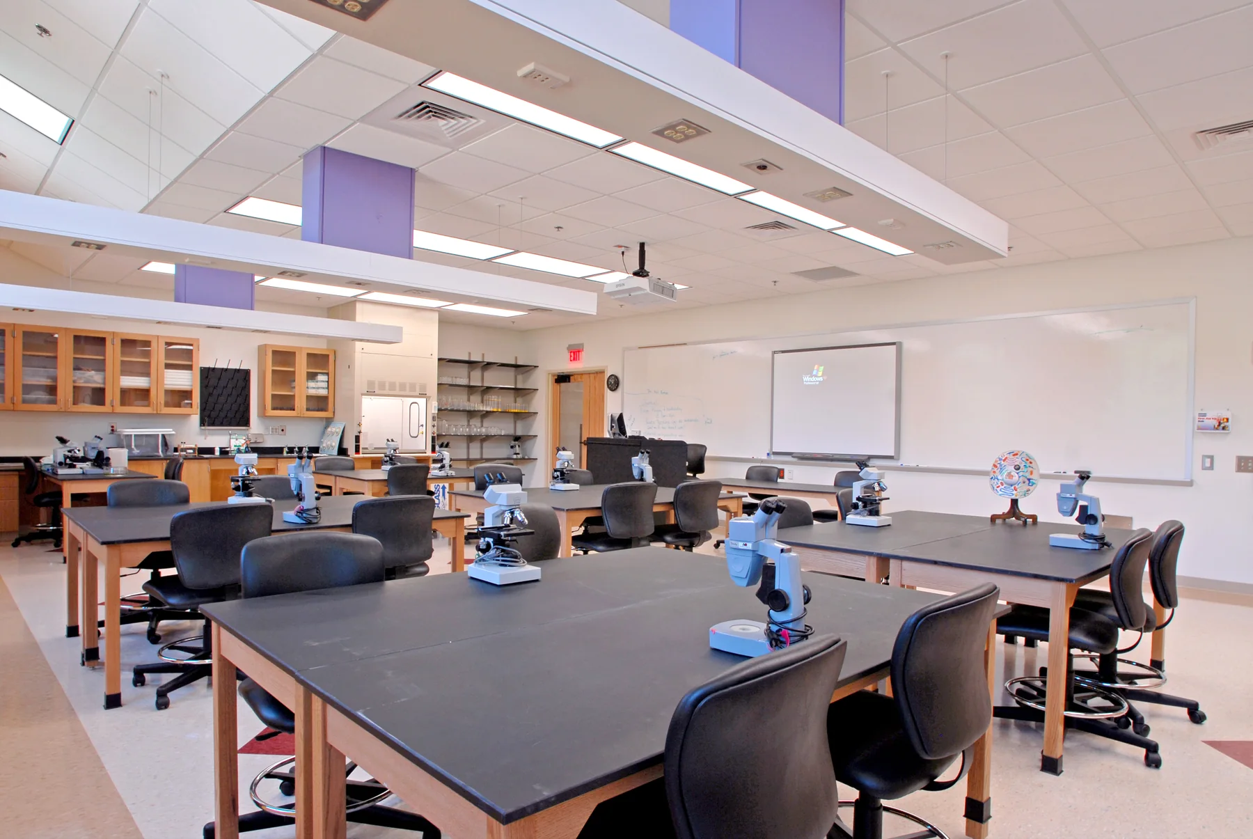 Flexible science classroom inside Munroe Science Building